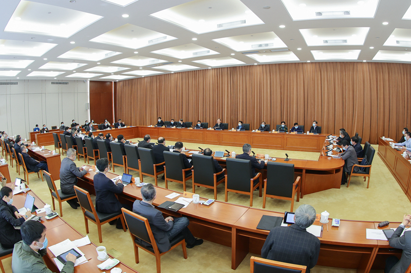 省十三届人大常委会举行第一百零八次主任会议