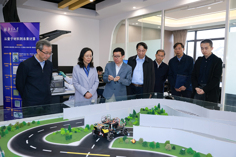 陈星莺带队开展科技自立自强工作情况专题调研