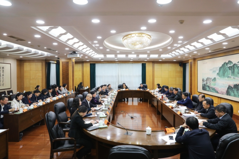 ��ϯ������̸�᣺�Ѻ�ΰ��ͼϸ��Ϊ��ְ��ʩ��ͼ��