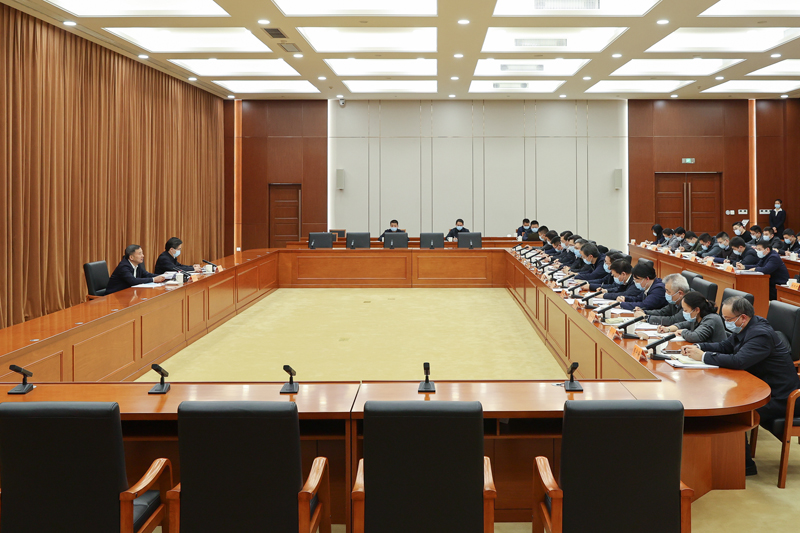 全国人代会江苏代表团工作人员会议召开