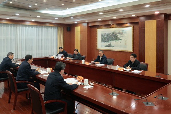 省人大常委会党组召开2025年度民主生活会