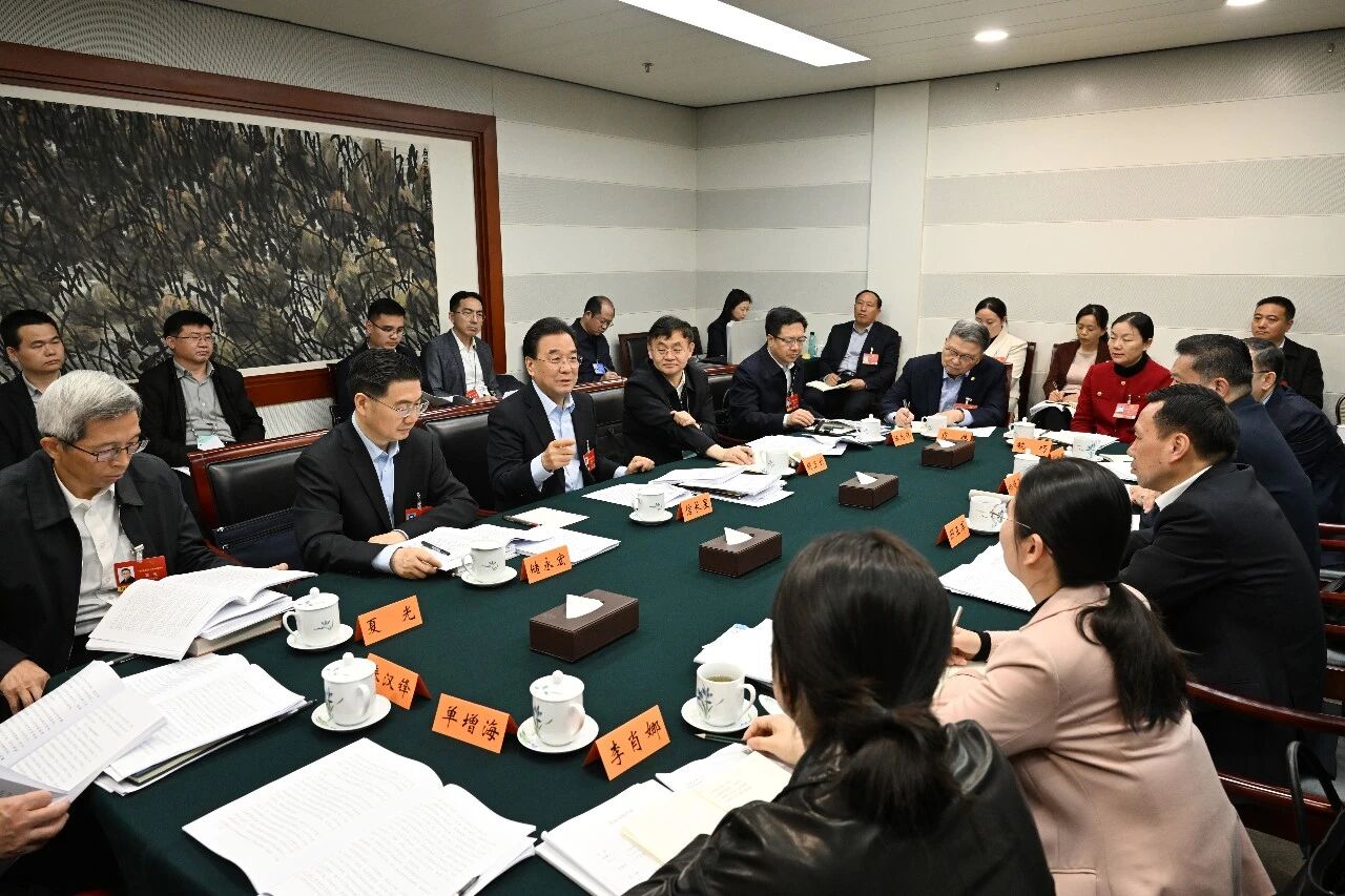 �ų��ǲμӽ��մ�����С�����