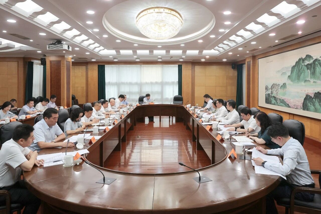 省人大常委会召开加快高水平科技自立自强代表建议督办会