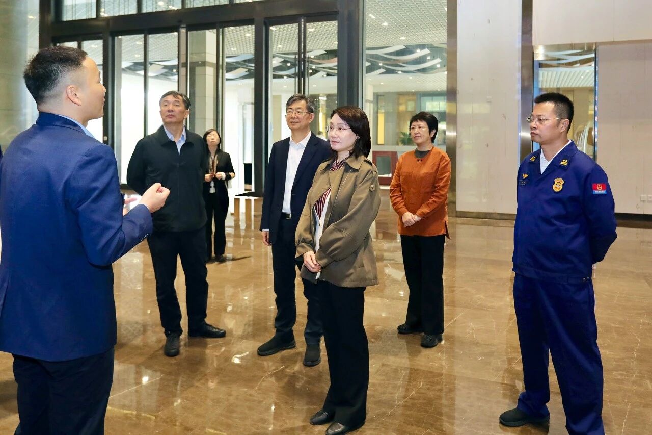 王学锋赴南京开展建筑安全“一件事”全链条治理工作专项监督调研