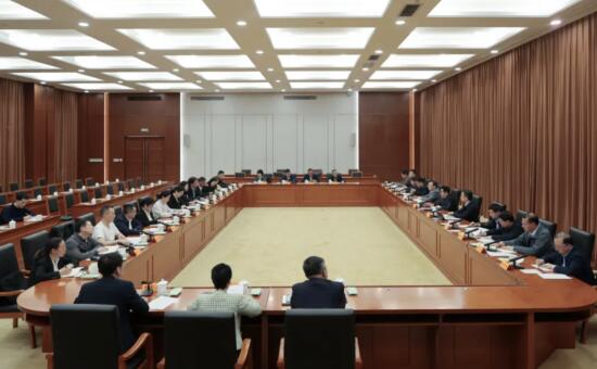 【人大代表在身边】省人大常委会举行列席代表座谈会：以人才之“强”激活发展之“进”