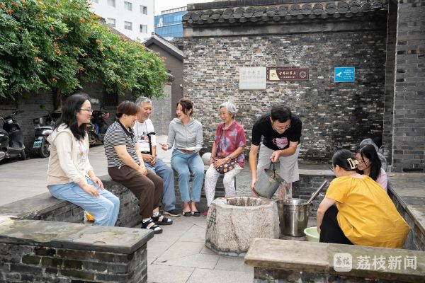 【人大代表在身边】在“最难处”寻路 在“烟火气”里深耕 江苏各级人大代表立足新考题 实干出新绩