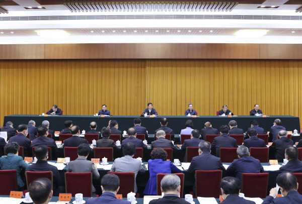 ��ս���ϯ�����˴������鲢���ܽὲ��