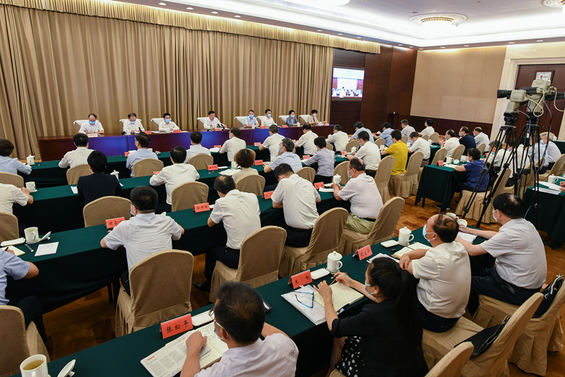 �߱�׼���������û���ѡ�ٹ��� Ϊ�ƽ��ִ��������ṩ��ǿ��֤